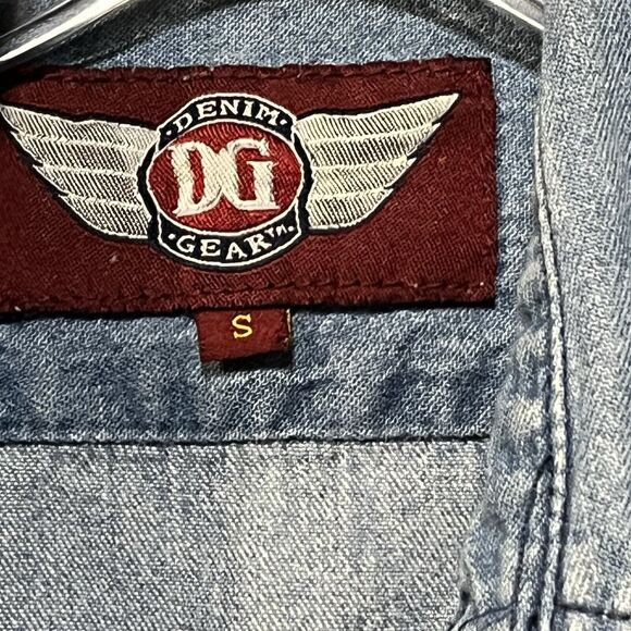 Denim Gear Women’s Long Sleeve Denim Button Up Shirt Embroidered Snowman Size S - Picture 5 of 13